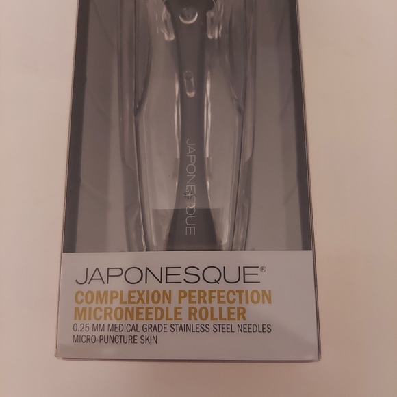 Japonesque Complexion Perfection Microneedle Roller - brand new - Picture 3 of 12